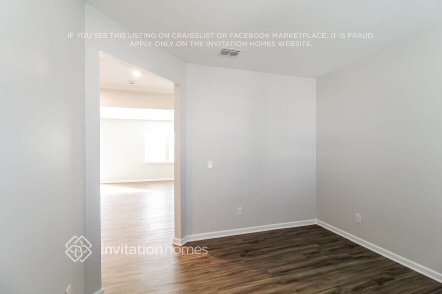 Building Photo - 4035 Ferris Ln