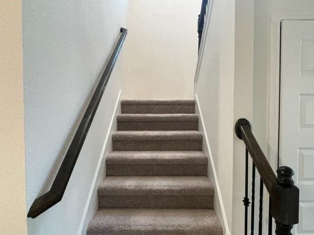 Building Photo - 4519 Avellino Dr