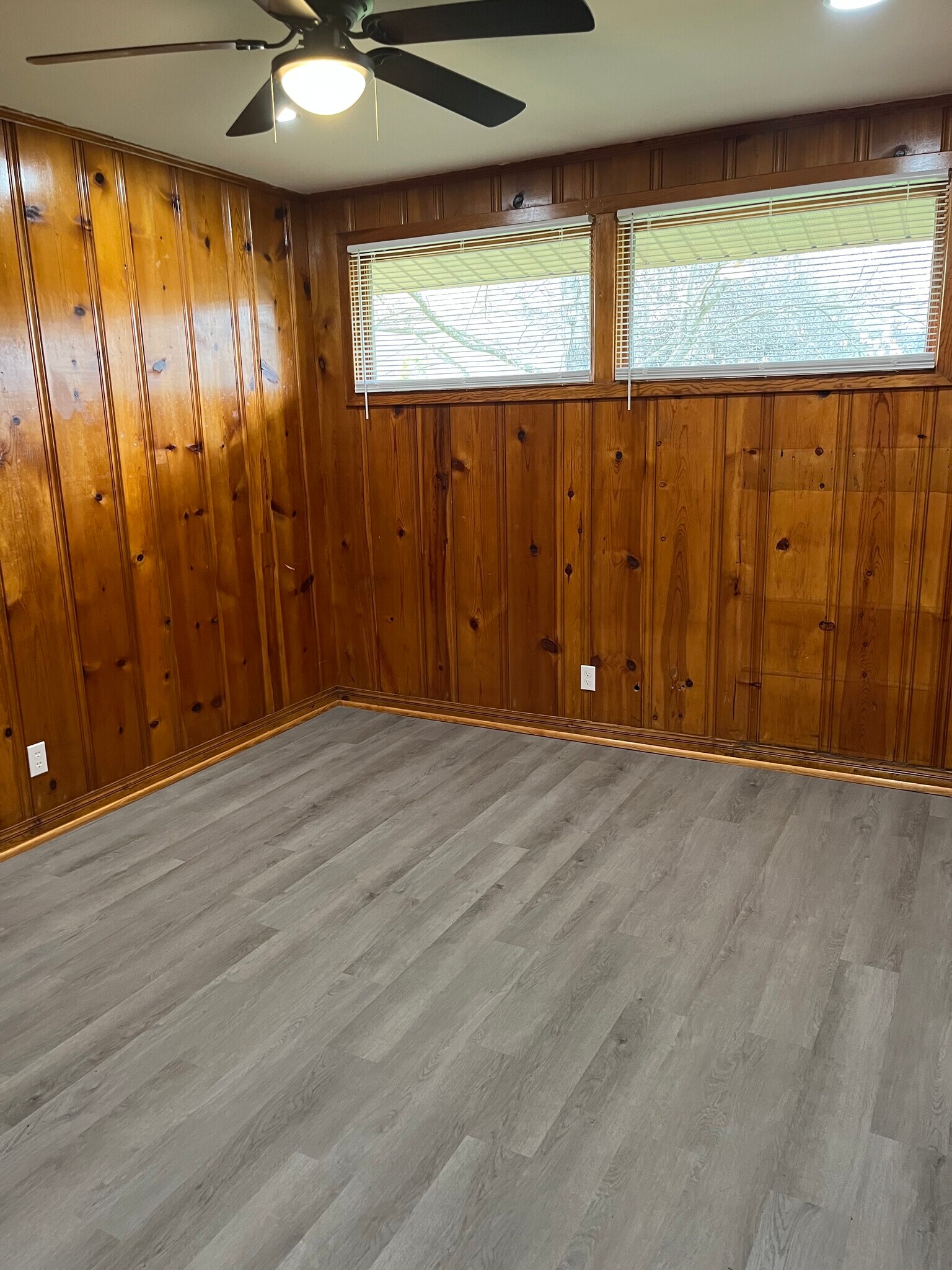 Building Photo - 404 Edgewood Dr