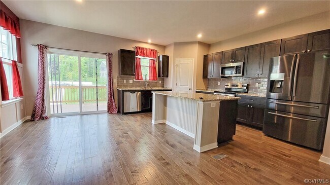 Building Photo - 1940 Walmart Way