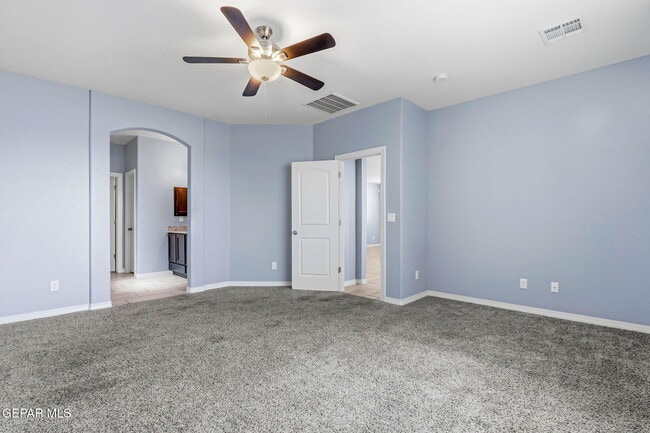 Building Photo - 4704 Marisabel Azcarate St