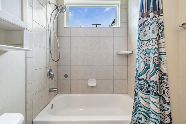 Building Photo - 8107 Champions Forest Way