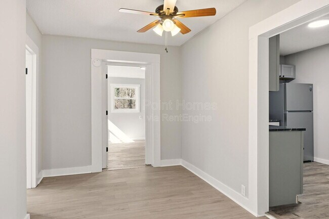 Building Photo - 5225 Central Ave