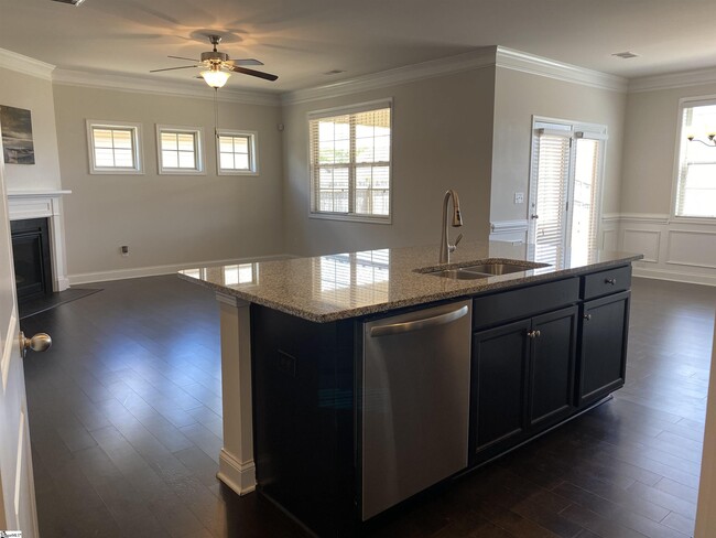 Building Photo - 126 Northwild Dr