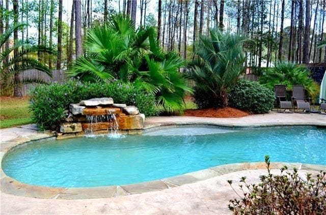 Building Photo - 70350 Petit Rd