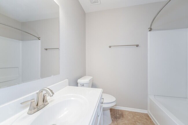 Building Photo - 22314 Albee Dr