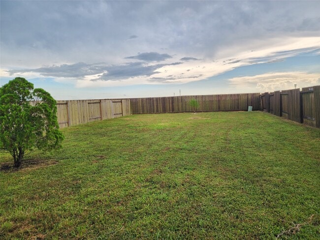 Building Photo - 207 Tejas Vlg Pkwy