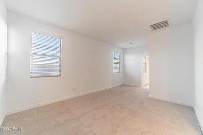 Building Photo - 3bed, 2bath Home