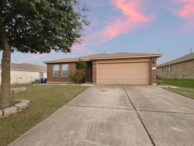Building Photo - 1010 Whitley Dr