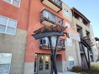 Building Photo - 4340 S Highland Dr