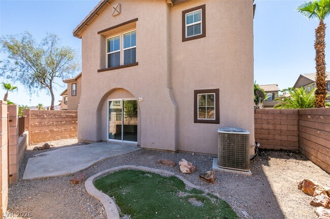 Building Photo - 1155 Paradise Garden Dr
