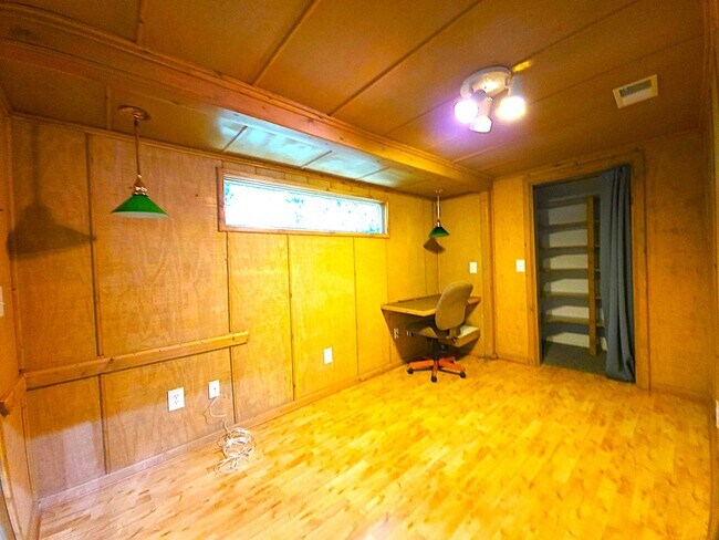 Building Photo - Breathtaking Lake View Retreat with Modern Updates!