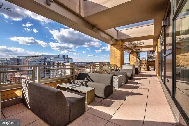 Rooftop - 475 K St NW