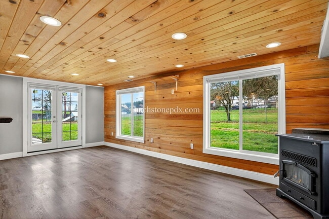 Building Photo - 10022 SE 172nd Ave