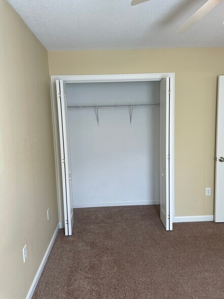 Bedroom 2 Closet - 2020 Palmer Rd