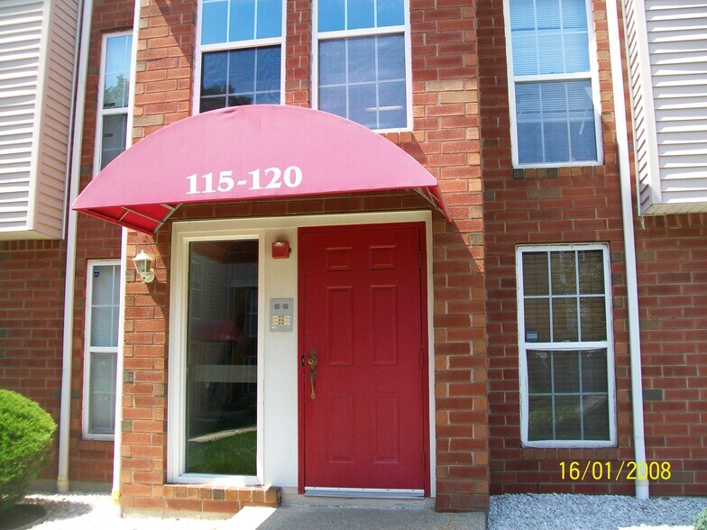 Building Photo - 120 Heather Rdg
