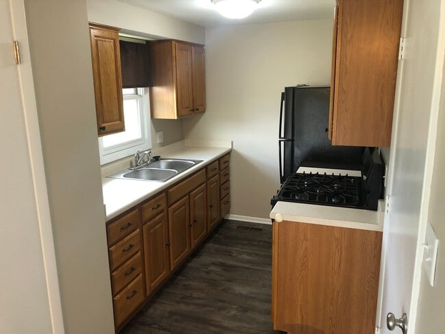 Building Photo - 3521 Ivy League Dr