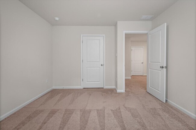 Building Photo - 6918 Sanguine Ter