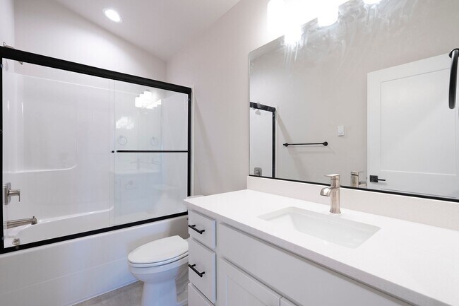 Building Photo - New Build 3 Bed, 1.5 Bath Rental Home in Centennial neighborhood!