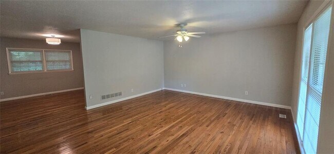 Building Photo - 2902 Highbrook Ct