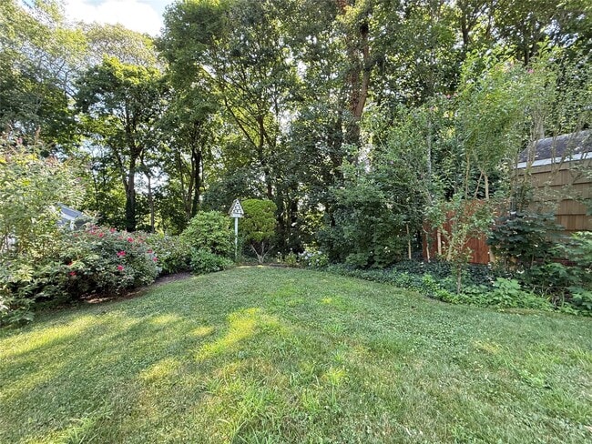 Building Photo - 186 Nassau Rd