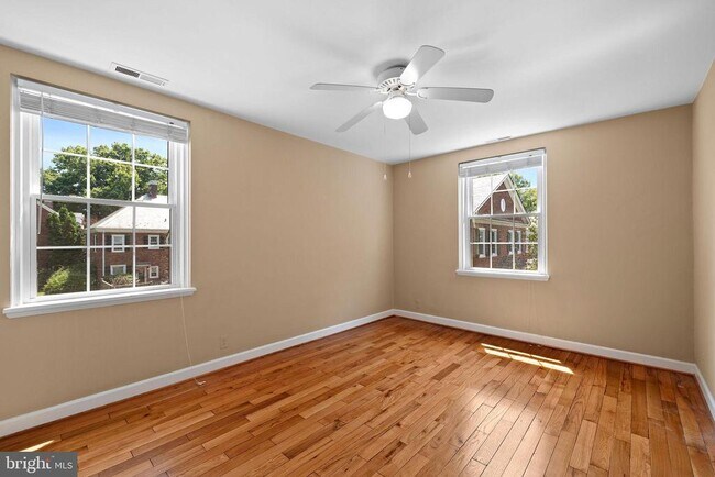 Building Photo - 3441 S Stafford St