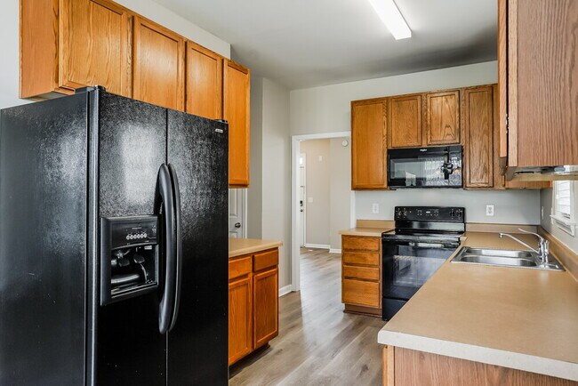 Building Photo - 229 Haywood Ln