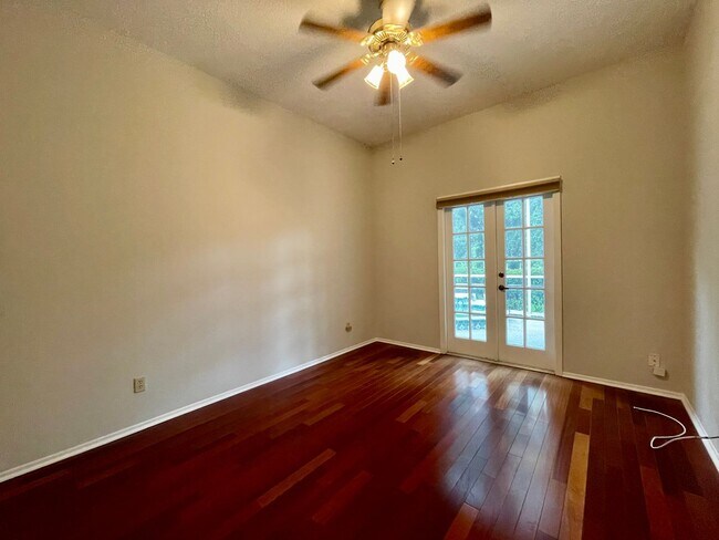 Building Photo - 3 Bedroom 2 Bath Home in Pebble Creek Comm...