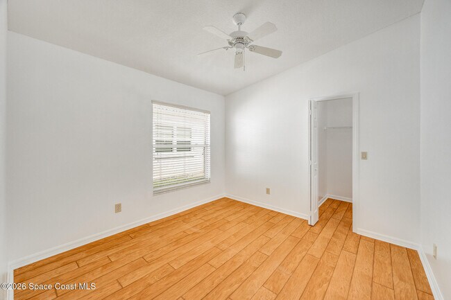 Building Photo - 330 Las Olas Dr