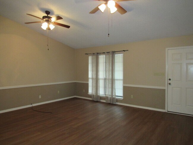 Building Photo - 7749 Deborah Dr