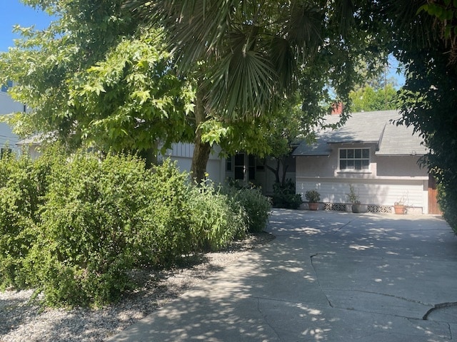 Building Photo - 4717 Cedros Ave