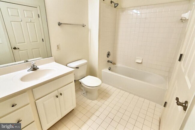 Building Photo - 21216 McFadden Square