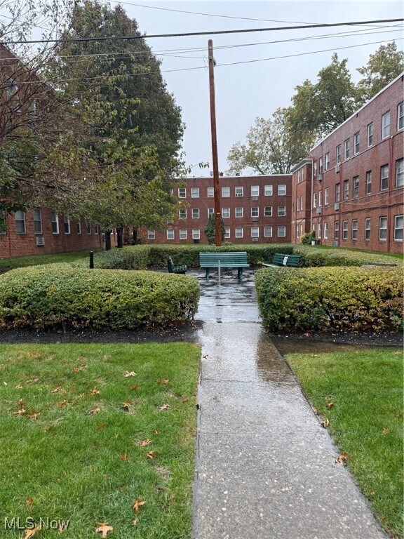 Building Photo - 13781 Cedar Rd