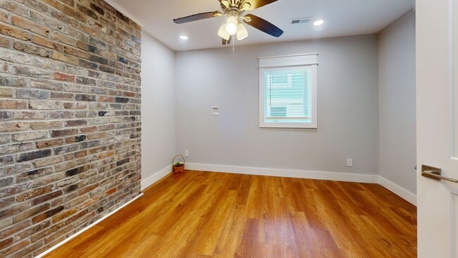 Building Photo - 1401 Forest Ave