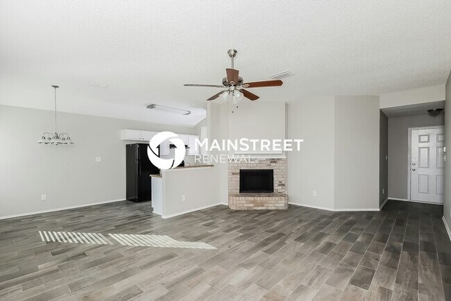 Building Photo - 3 Bedroom Pet-Friendly Home in Fort Worth,...