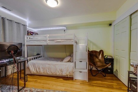 Building Photo - 6414 N Mozart St