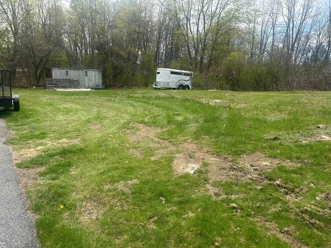 Building Photo - 1236 Mammoth Rd