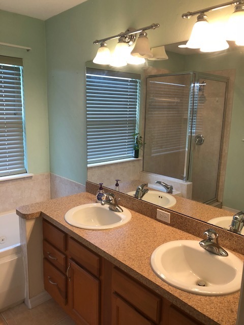 Building Photo - Beautiful Home in Hammock Ridge