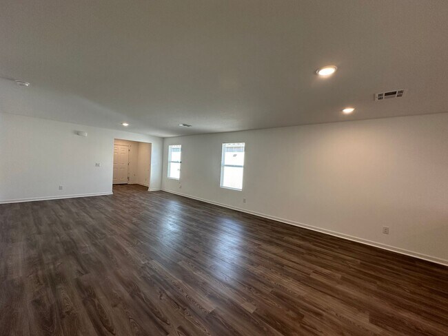 Building Photo - Beautiful 2024 Build 3 Bedroom Home- Move In Special! $800 off 1st Month's Rent. $300 off 2nd and...