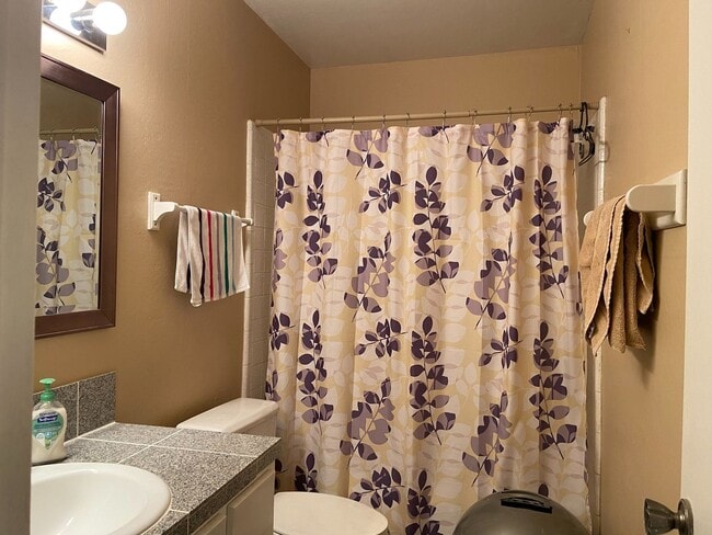 Building Photo - OPEN HOUSE  - COMING SOON - REMODELED 3BR-...