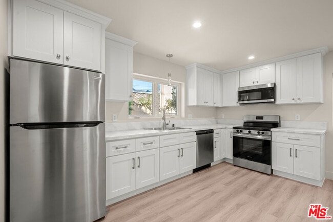 Building Photo - 1509 Edris Dr