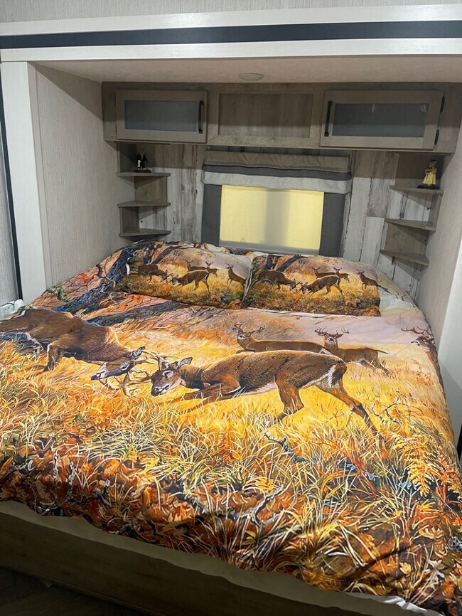 Building Photo - 84 25th St