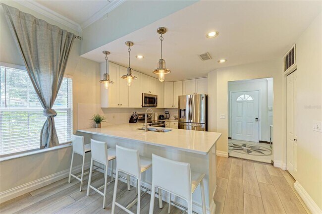 Building Photo - 3605 54th Dr W