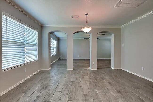 Building Photo - 417 Mystic Trail Loop