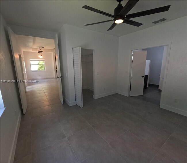 Building Photo - 1211 SW 84th Terrace