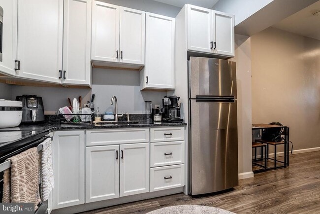 Building Photo - 116 S Fellowship Rd