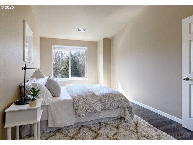 Building Photo - Evergreen Park Townhouse