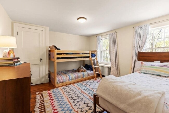 Building Photo - 7 Marrigan St