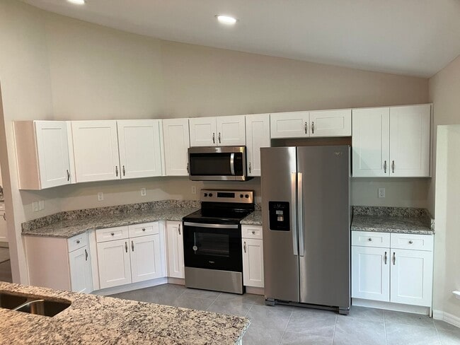 Building Photo - GORGEOUS 3BR/2BA Summerfield Home! NO APPLICATION FEE!