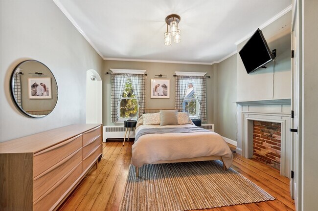 Building Photo - 93 Pearl St